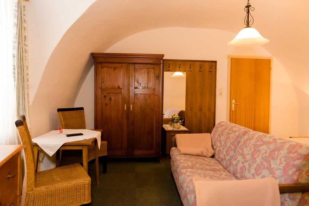 Gasthof Grillitsch Roesslwirt Obdach Exterior photo